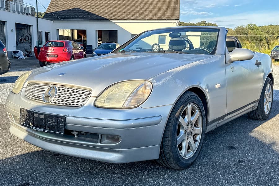 Cabrio Mercedes SLK - deutsche Papiere